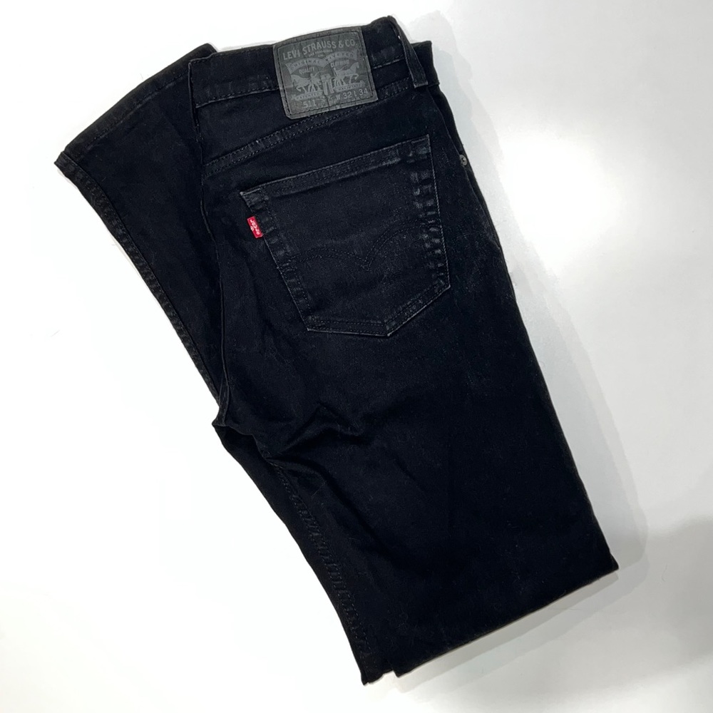 Black Levi 511’s — 32x34